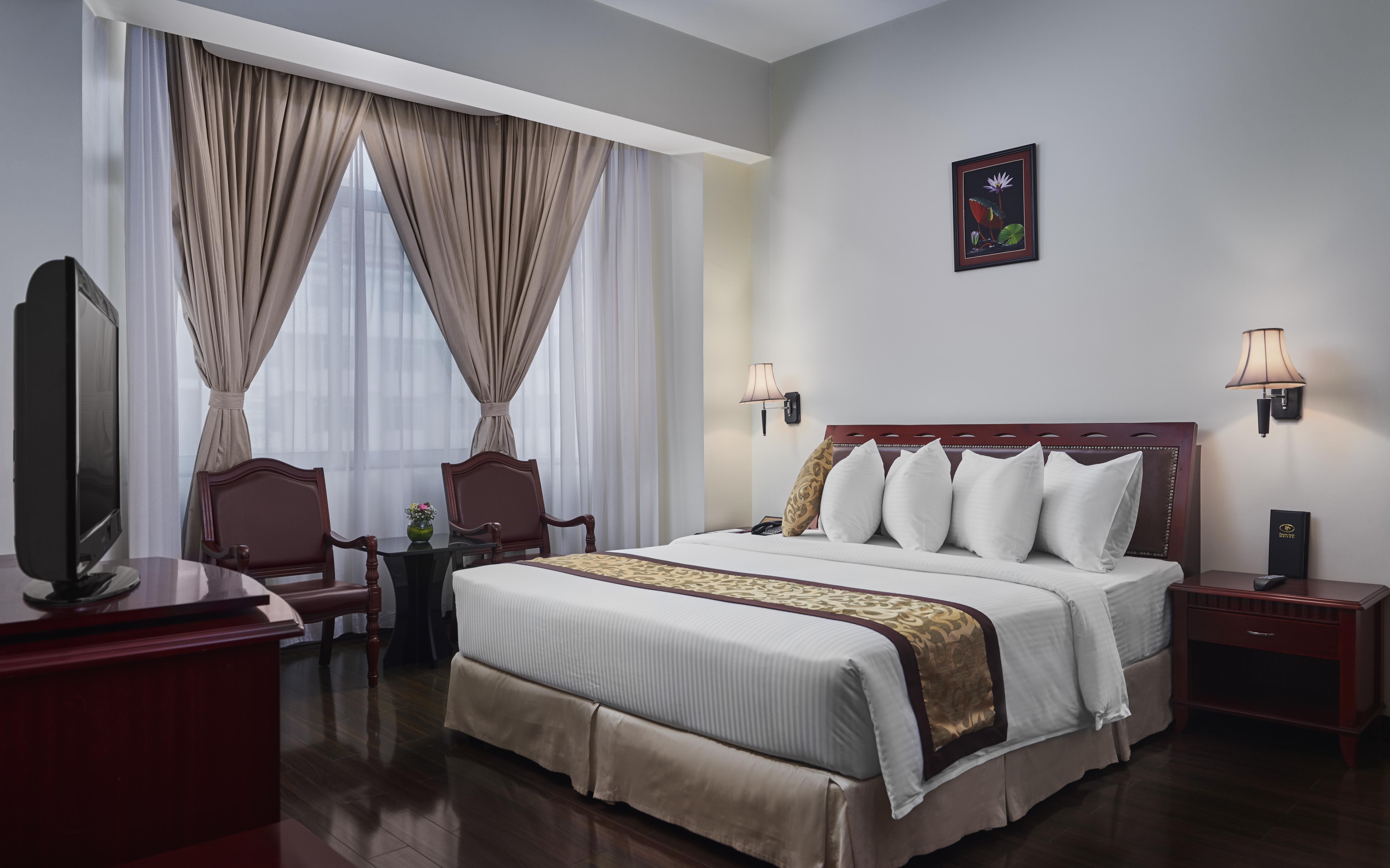 Phnom Penh Hotel Exterior foto