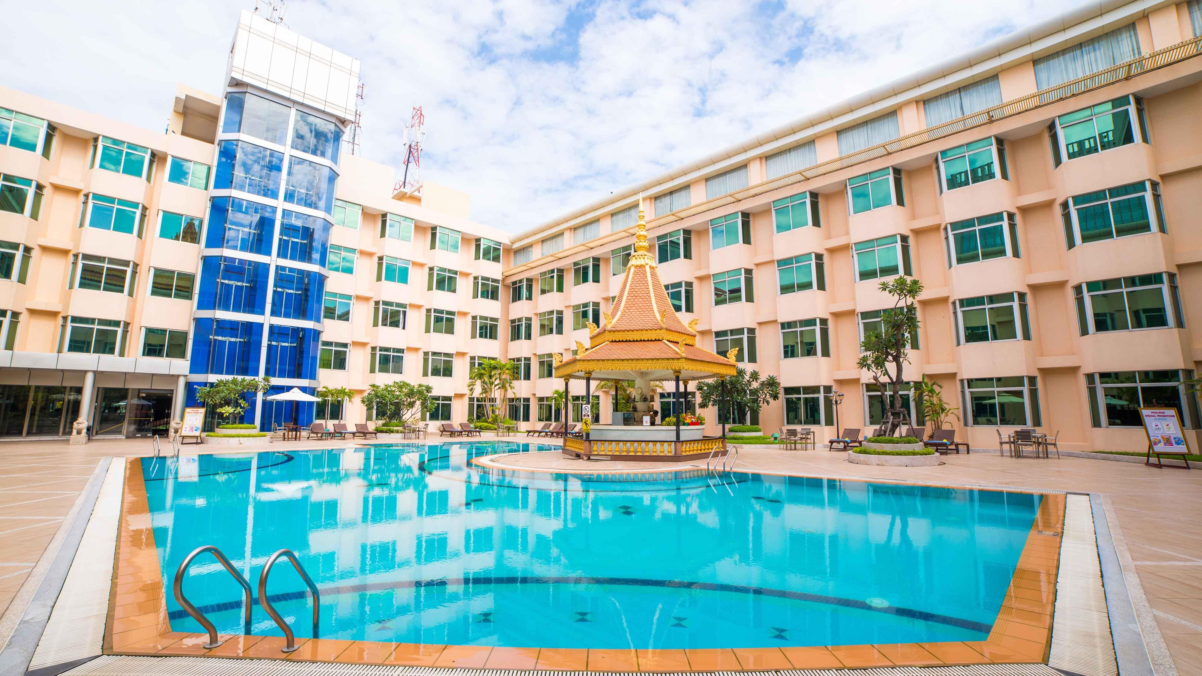 Phnom Penh Hotel Exterior foto