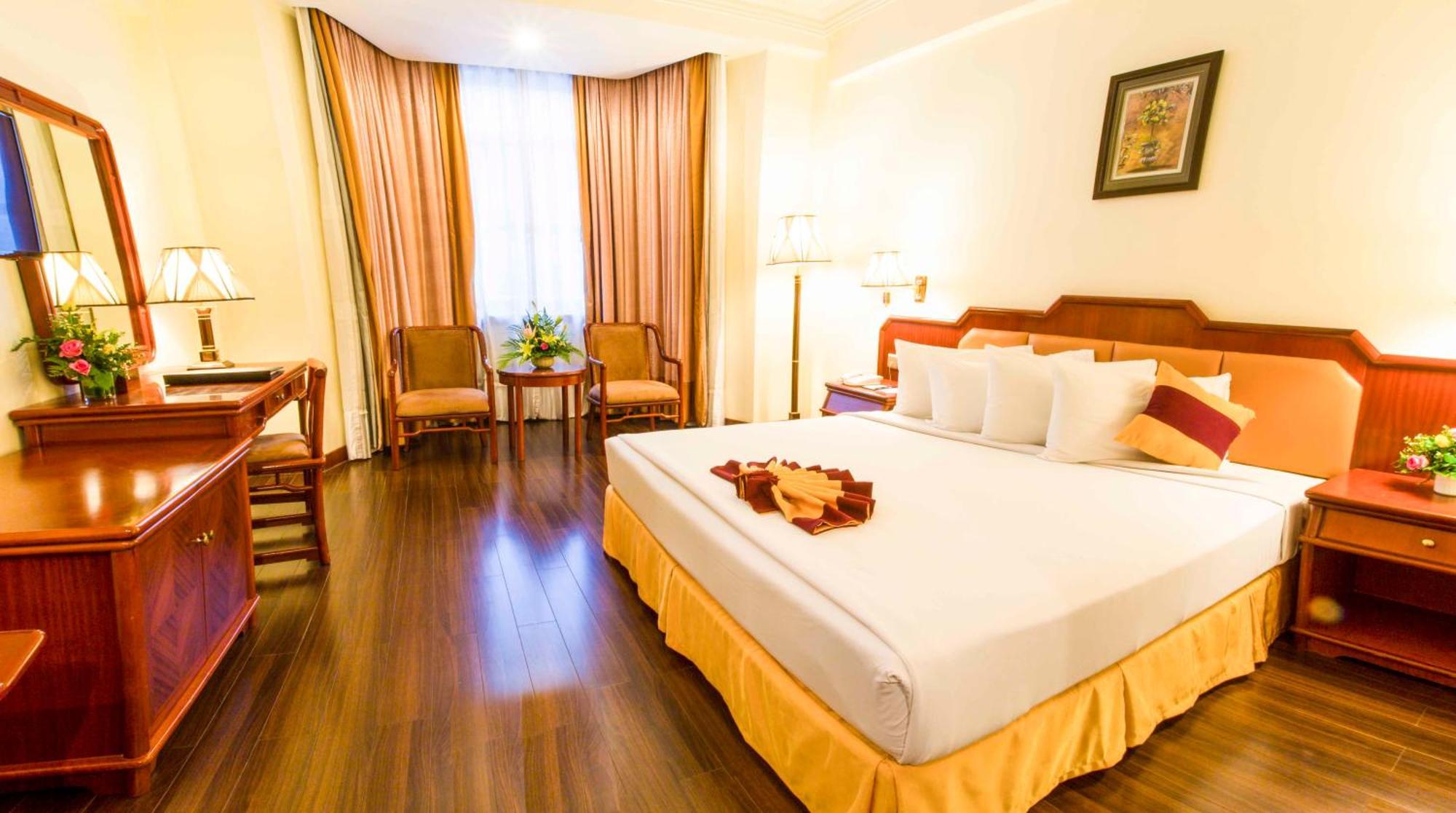 Phnom Penh Hotel Exterior foto